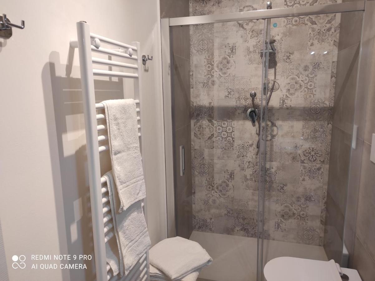 Blu Apartment チヴィタノーヴァ・マルケ エクステリア 写真