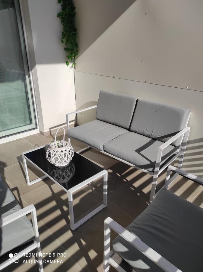 Blu Apartment チヴィタノーヴァ・マルケ エクステリア 写真