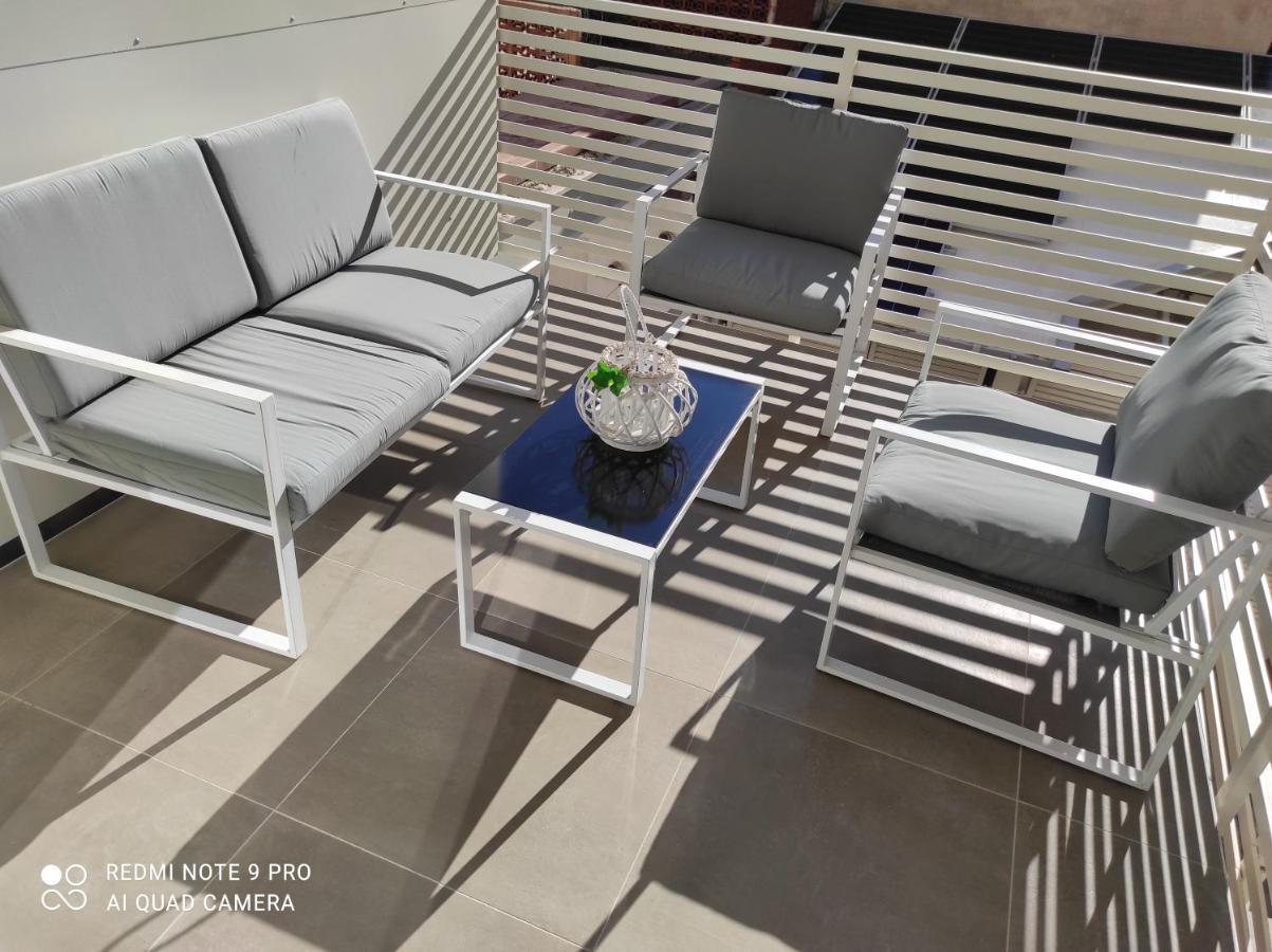Blu Apartment チヴィタノーヴァ・マルケ エクステリア 写真